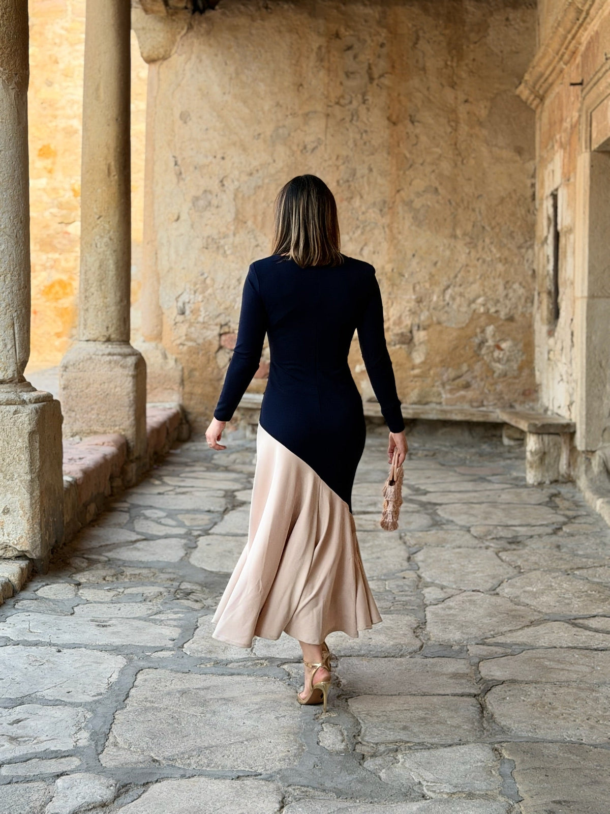 Beatriz | Vestido midi bicolor - Azul marino y beige