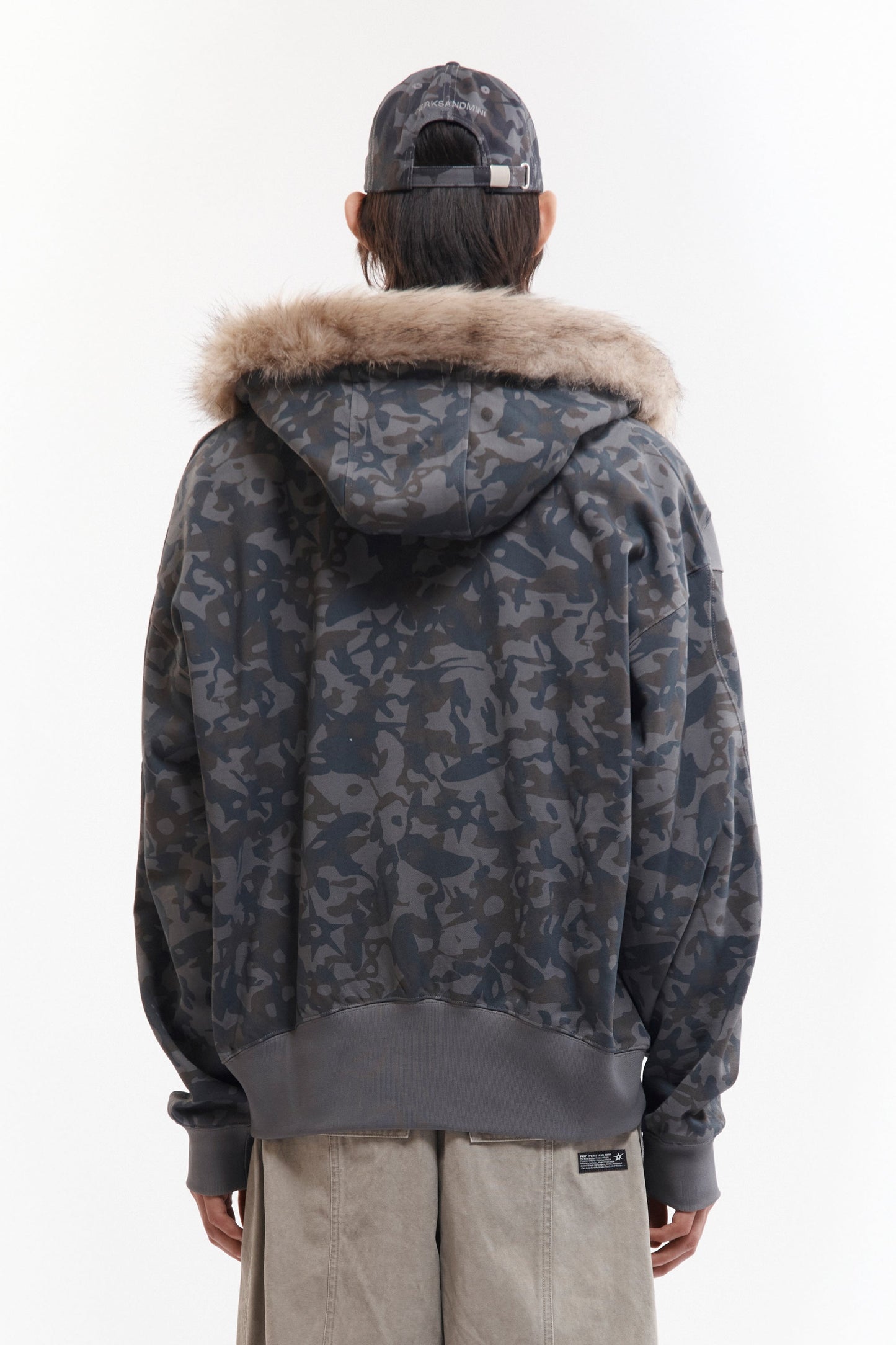 Sudadera ABC con Capucha, Pelo Sintético y Cremallera