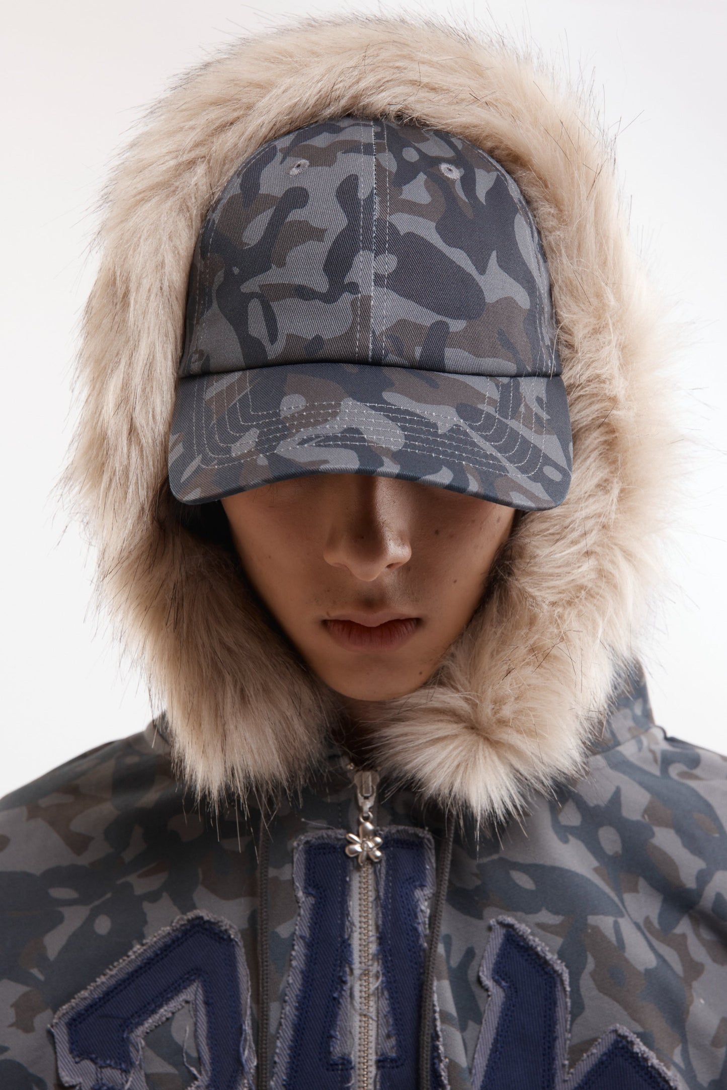 Sudadera ABC con Capucha, Pelo Sintético y Cremallera