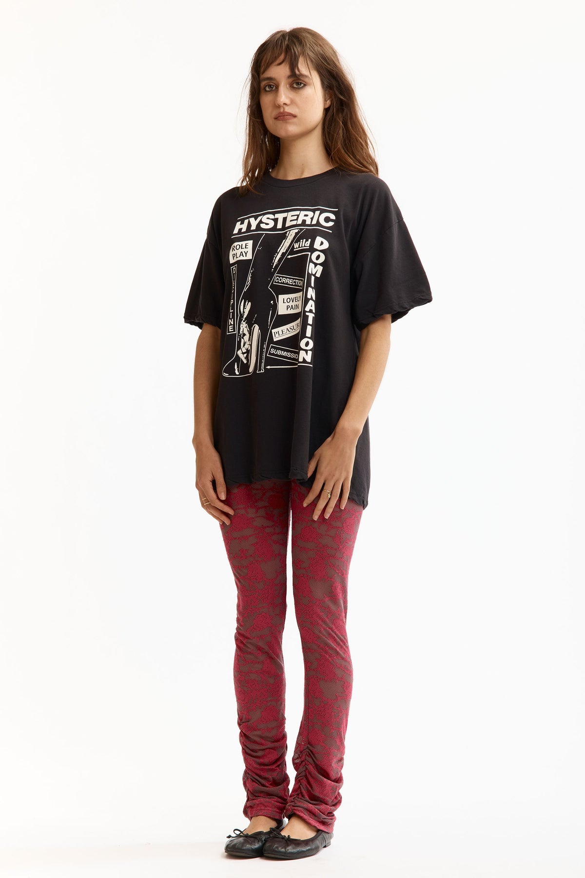 **Camiseta Oversize HYS Dominatrix Boot – Negra**