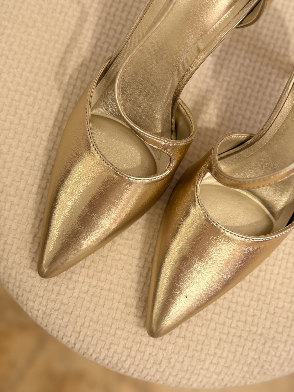 Esther | Zapato de salón de tacón fino - Dorado