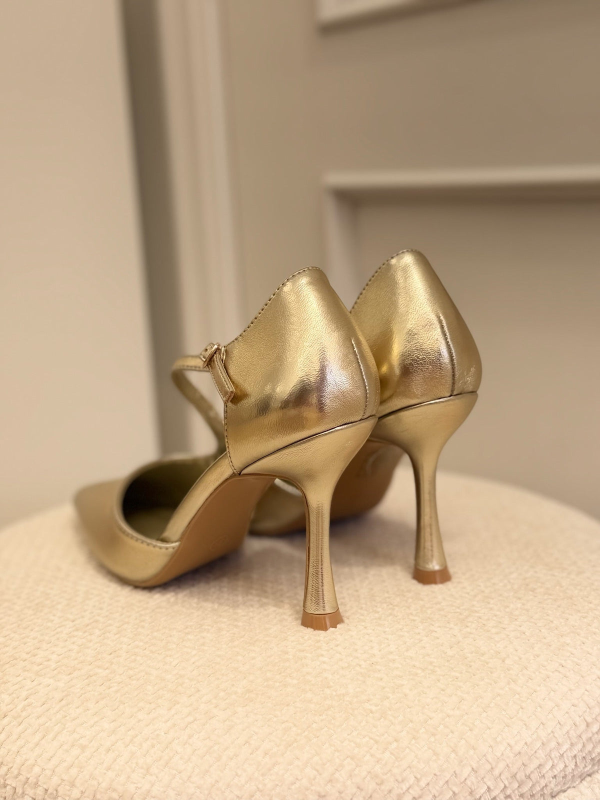 Esther | Zapato de salón de tacón fino - Dorado