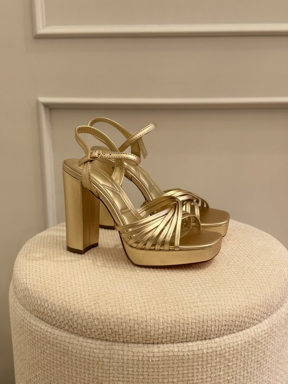 Mercedes | Sandalia de tacón alto - Dorado