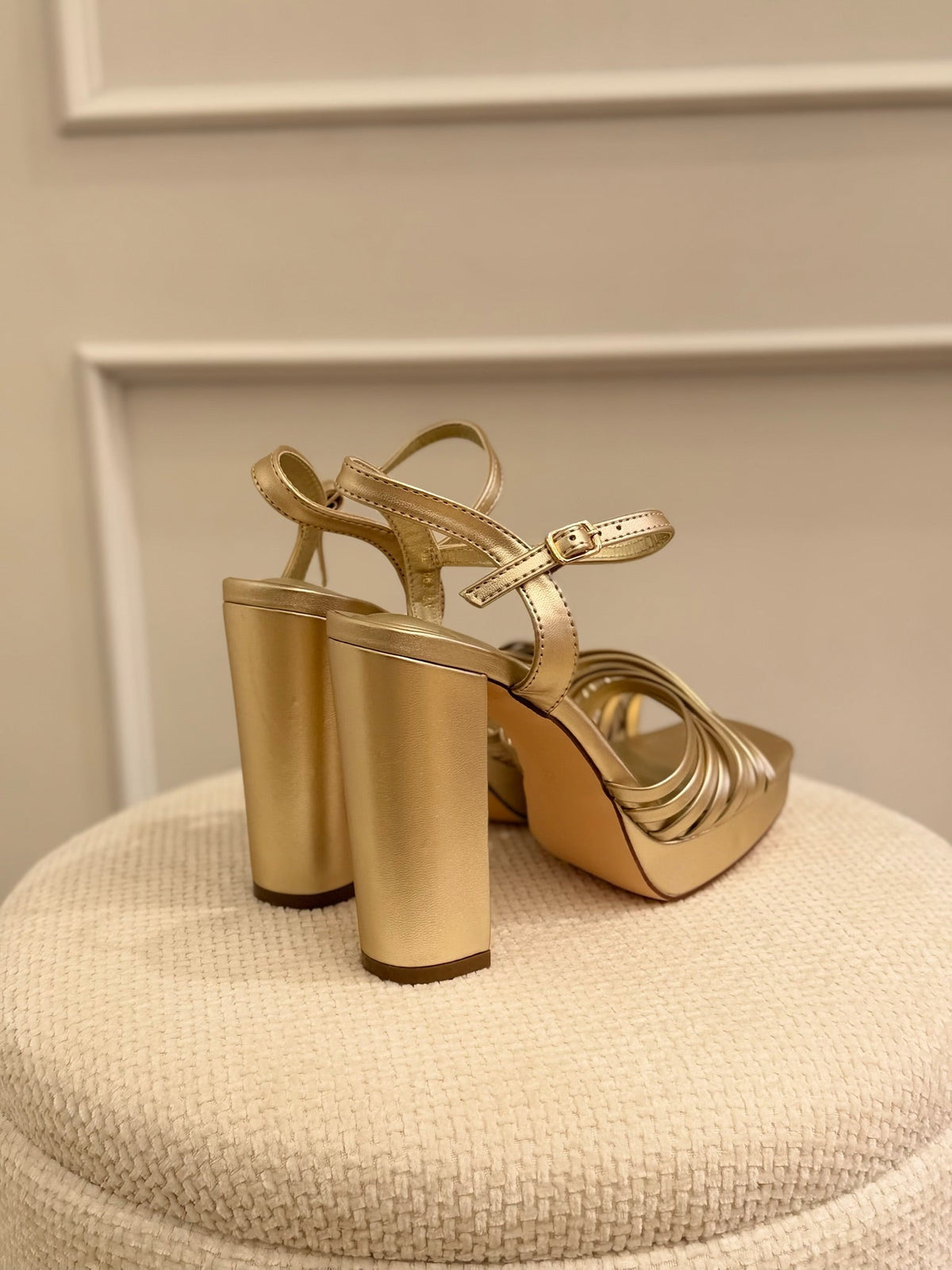 Mercedes | Sandalia de tacón alto - Dorado