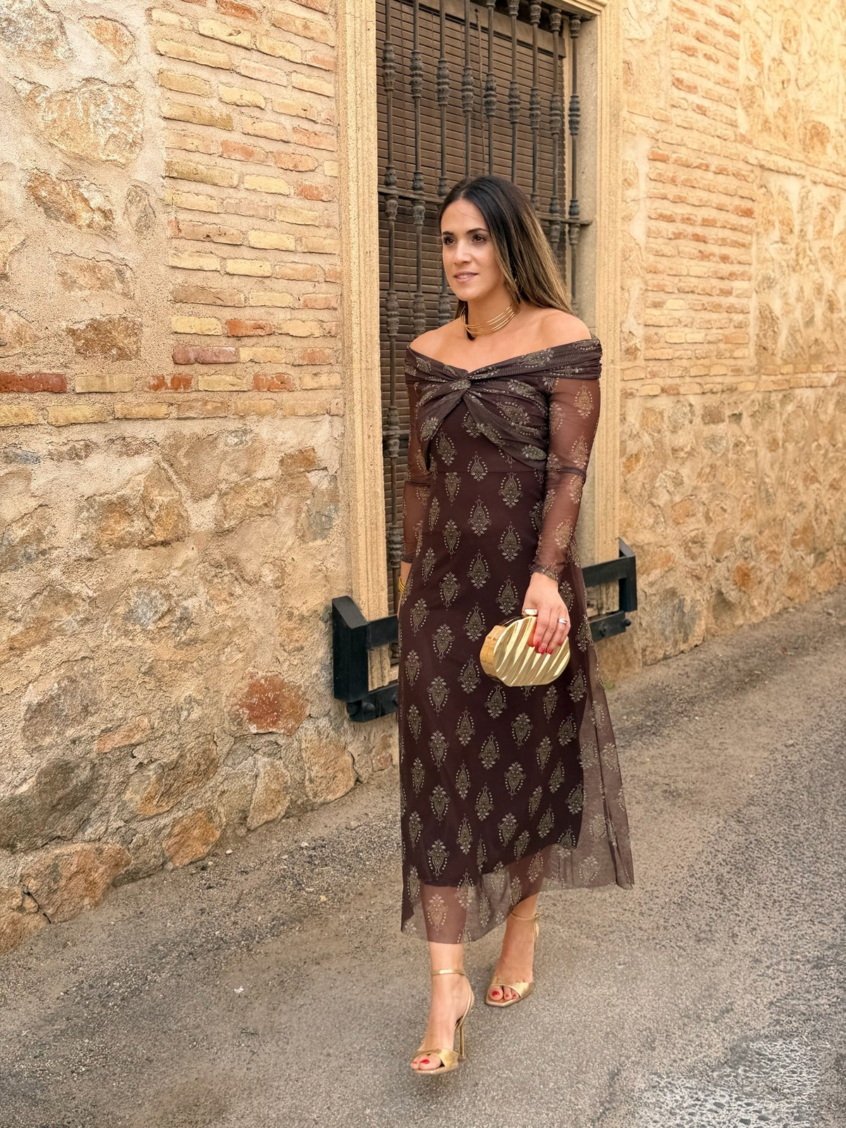 Inés | Vestido de tul con escote bardot - Chocolate
